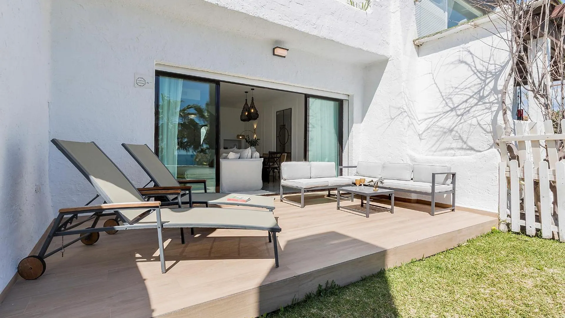 Casa Primera Linea 4 Dormitorios Estepona 0*,
