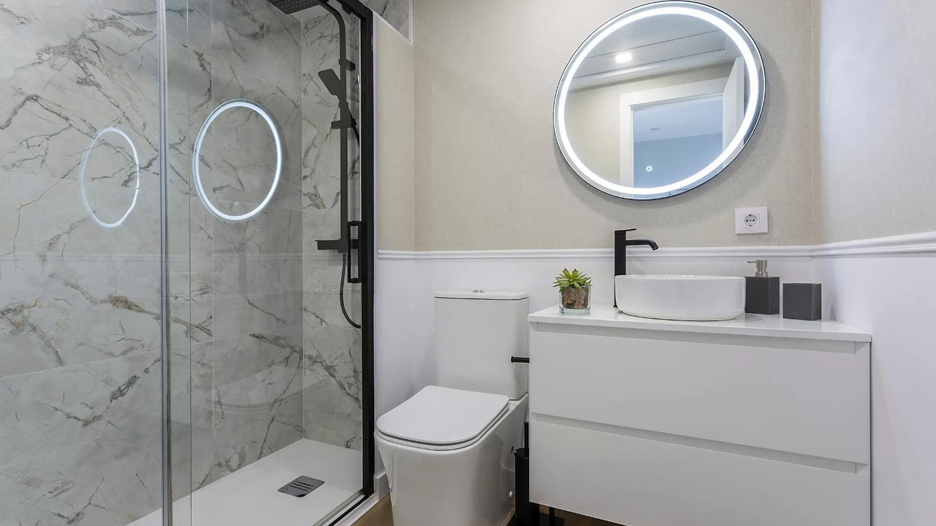 Holiday home Casa Primera Linea 4 Dormitorios Estepona
