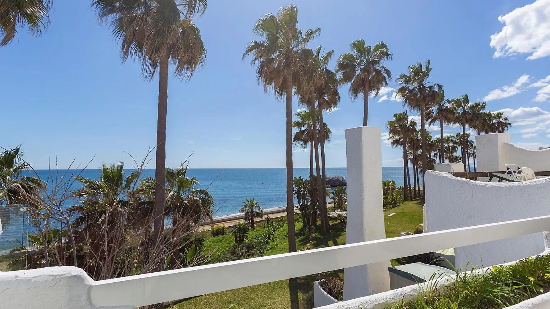 Casa Primera Linea 4 Dormitorios Estepona Holiday home